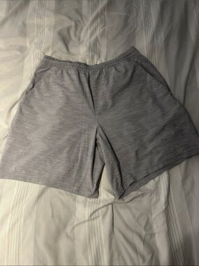 lululemon athletica Men's Light Heather Gray Performance Shorts